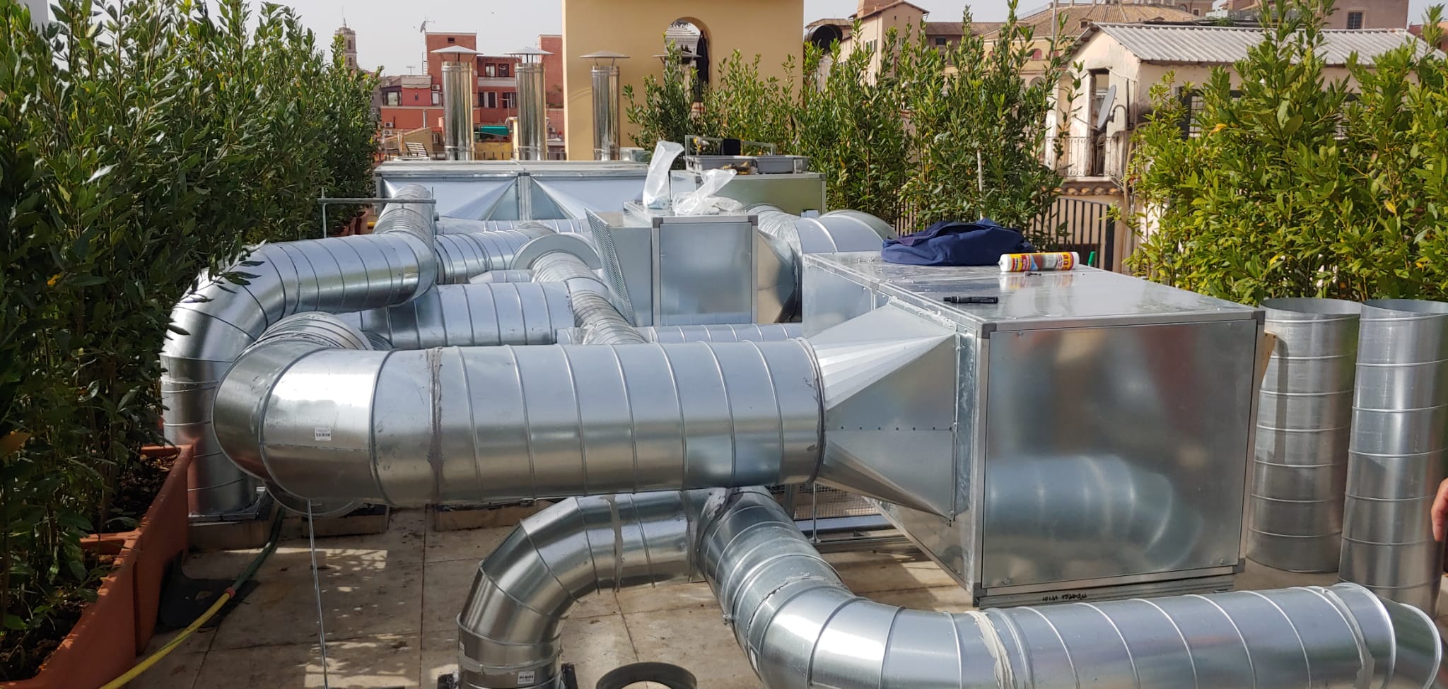 Ventilazione meccanica cottura Hotel rione Monti Roma - Settembre 2024