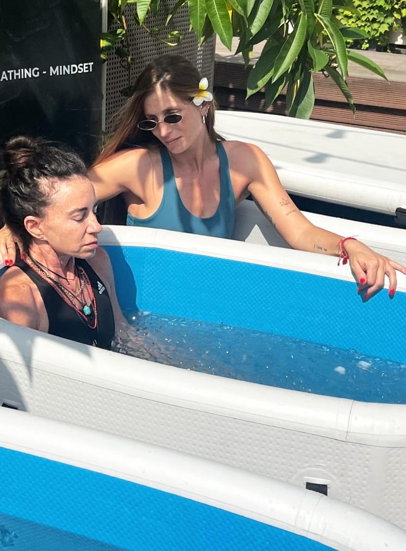 מפגש מטפלים 'מאירים במאור' לחודש אוגוסט "כותבים על הקרח"- מדונה שמש