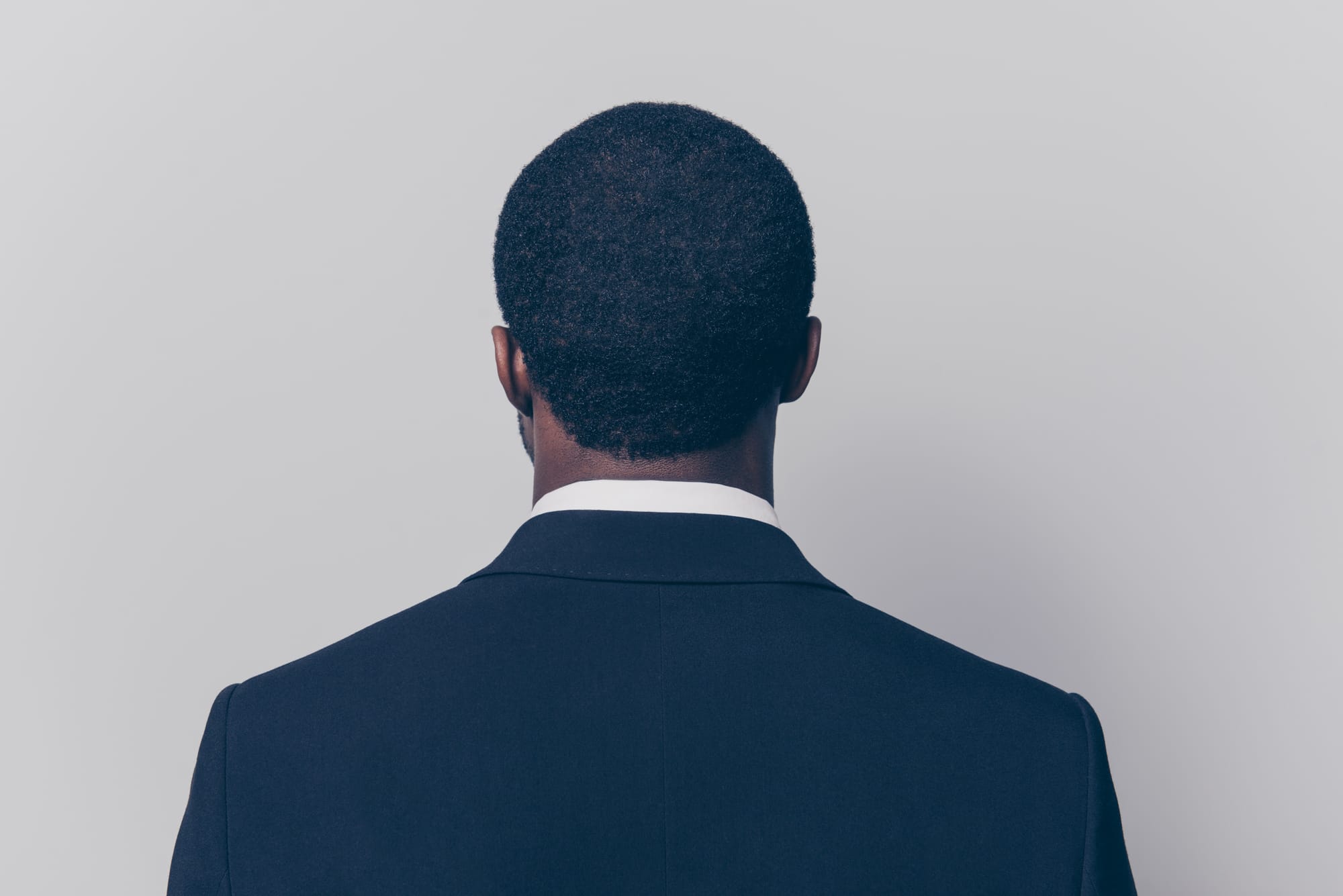 Kem Asani : un regard lucide sur la monoparentalité et l’hypocrisie sociale