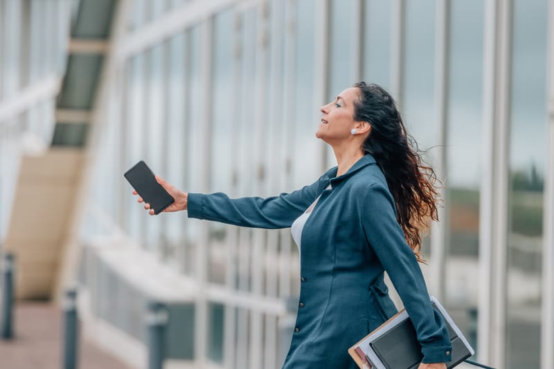 Entreprendre quand on est maman solo : audace, équilibre et réalité