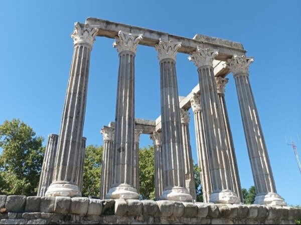 Évora, the Queen of Alentejo - A day trip from Lisbon to enjoy the picturesque and timeless city