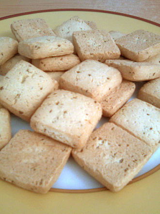 קַנִיסְטְרֵלִי    CANISTRELLI