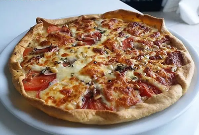 טָארְט אַ-לָה-טוֹם    TARTE A-LA-TOMME