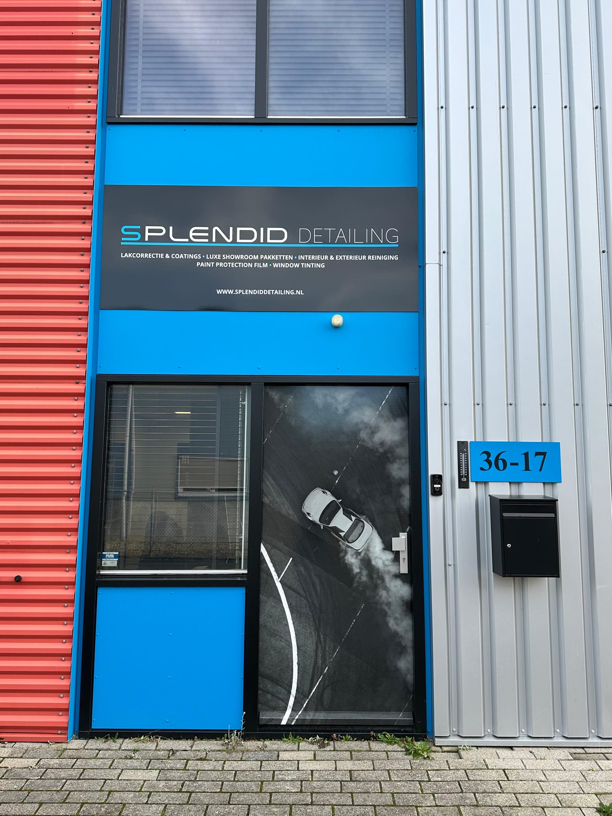 Montage Reclamebord - Wrap Voordeur