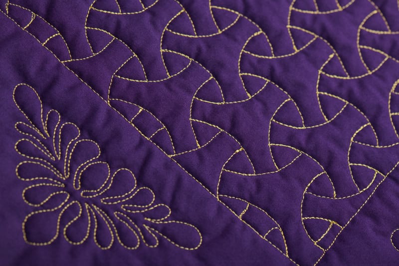 Custom Longarm Quilting