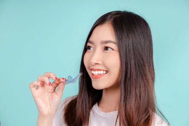 Clear Aligners or Braces – A West Coast Guide