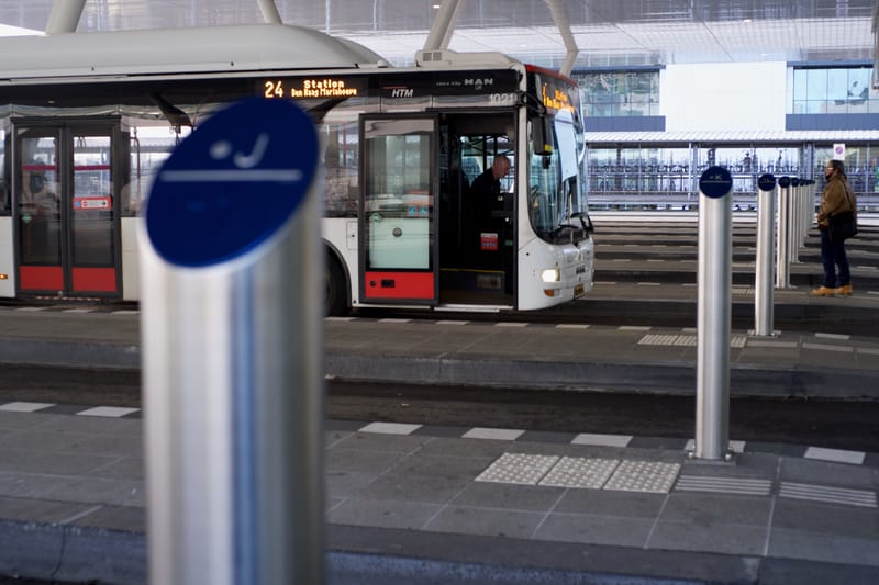 Informatieborden met Braille.