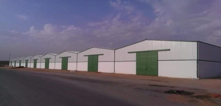 بناء هناجر ومستوعات في المدينة المنورة