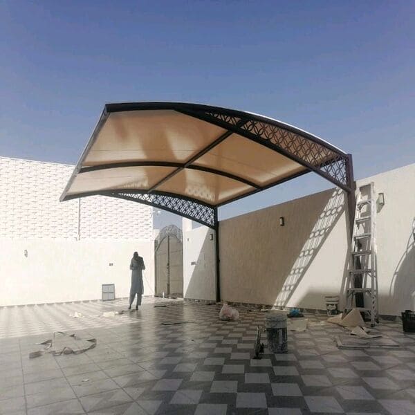 تصميم مظلات وسواتر عصرية للحدائق والأسطح والمداخل في المدينة المنورة