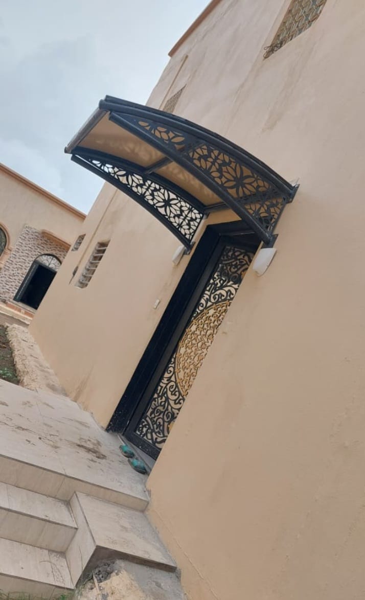 تركيب مظلات فوق مدخل المنزل بأسعار منافسة المدينة المنورة