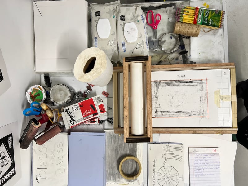 RED LINE SERVICE - OPEN STUDIO