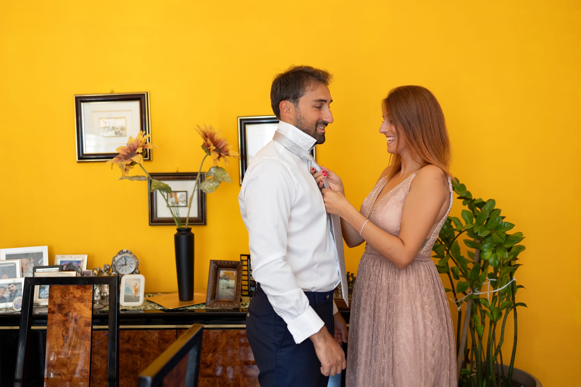 "Il Matrimonio a Villa Grandinetti: Un'Esplosione di Emozioni e Colori"