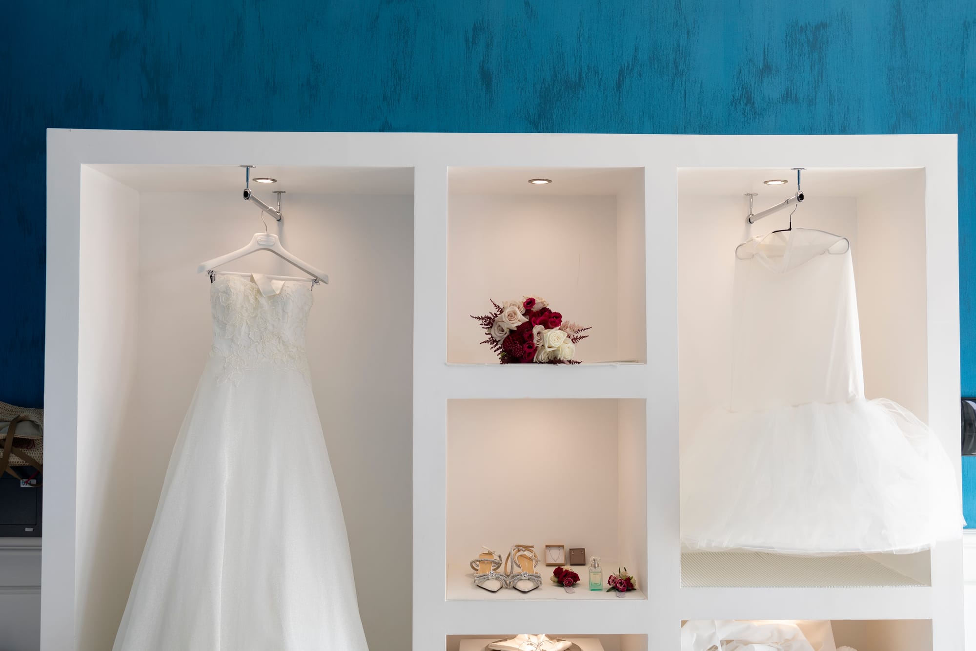 "Il Matrimonio a Villa Grandinetti: Un'Esplosione di Emozioni e Colori"