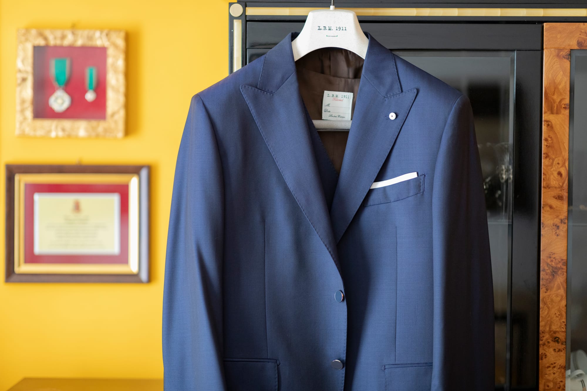 "Il Matrimonio a Villa Grandinetti: Un'Esplosione di Emozioni e Colori"