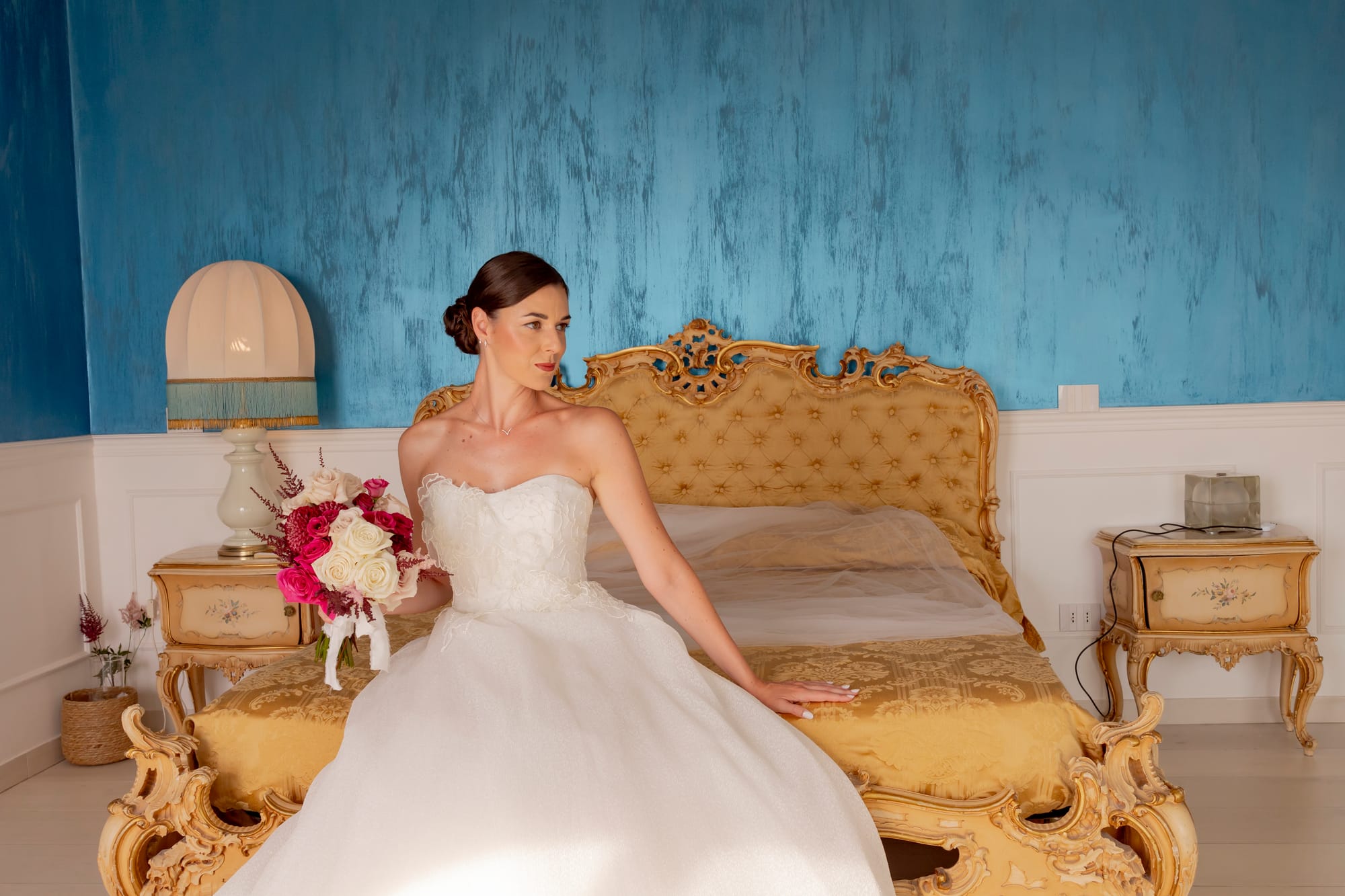 "Il Matrimonio a Villa Grandinetti: Un'Esplosione di Emozioni e Colori"