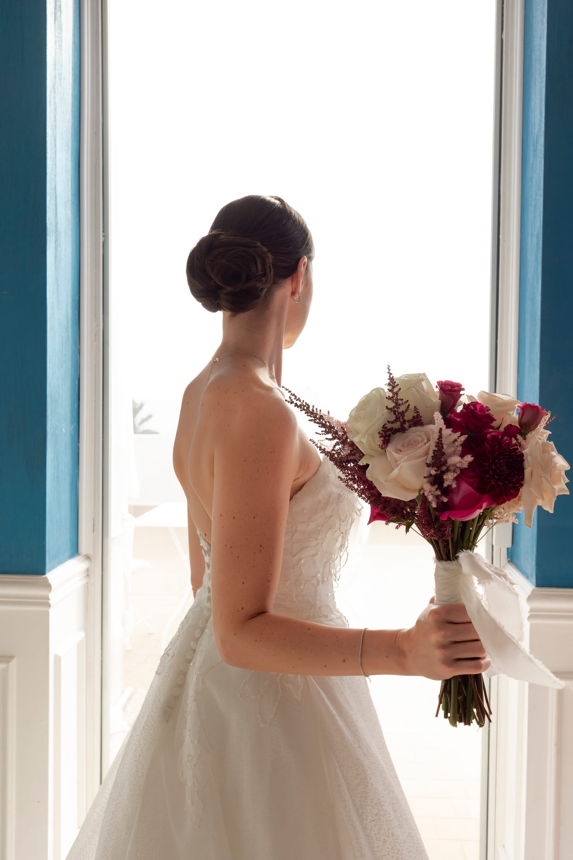 "Il Matrimonio a Villa Grandinetti: Un'Esplosione di Emozioni e Colori"