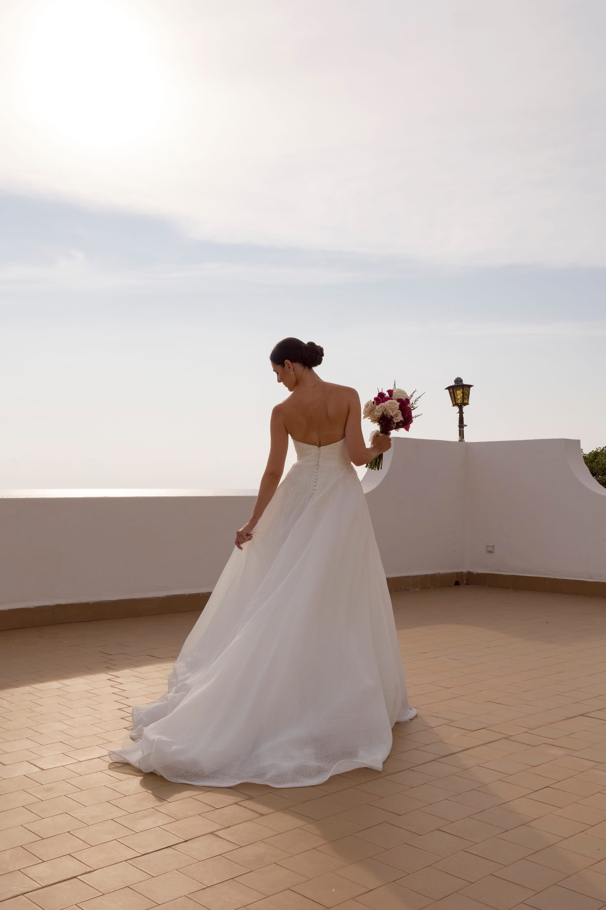 "Il Matrimonio a Villa Grandinetti: Un'Esplosione di Emozioni e Colori"