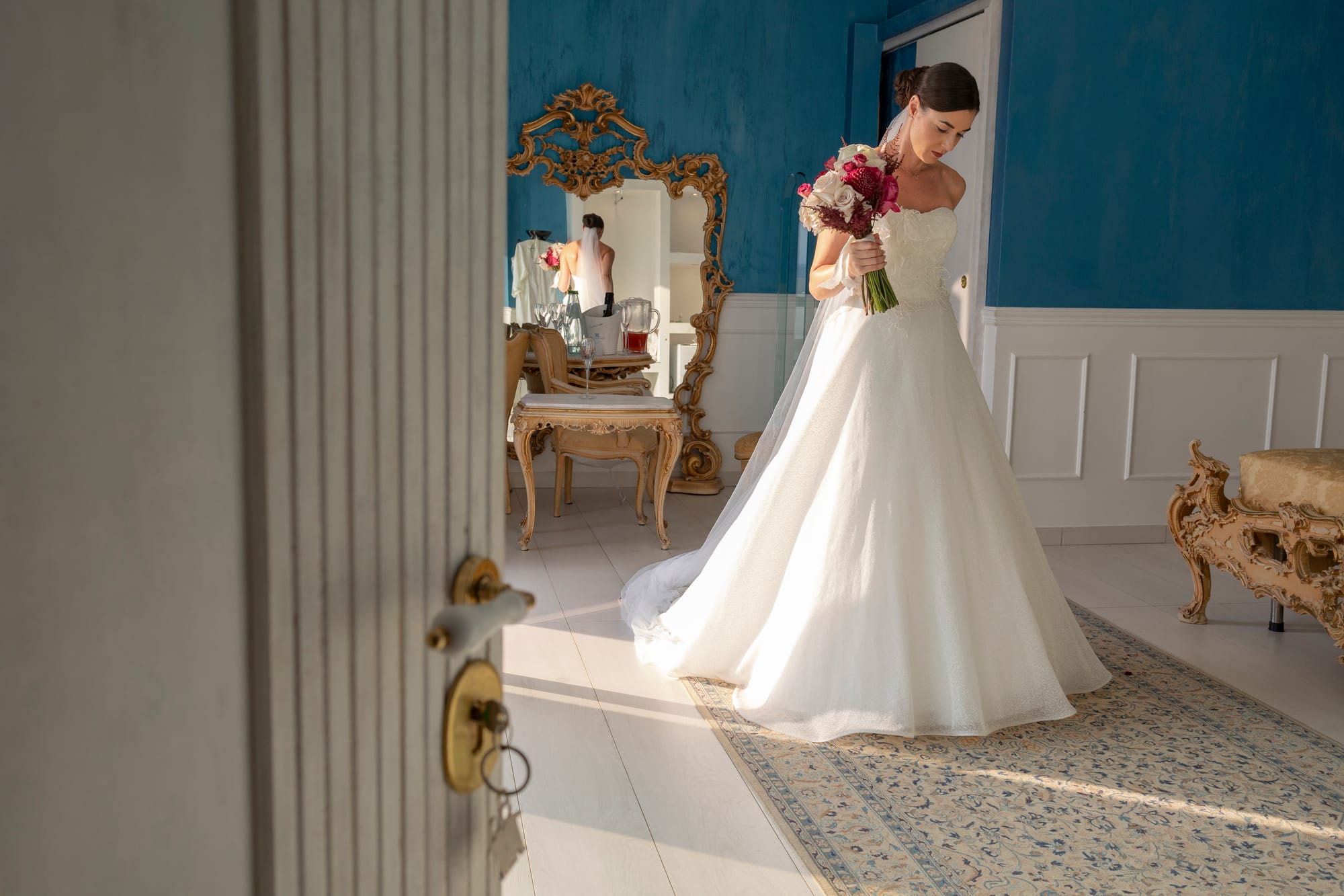 "Il Matrimonio a Villa Grandinetti: Un'Esplosione di Emozioni e Colori"