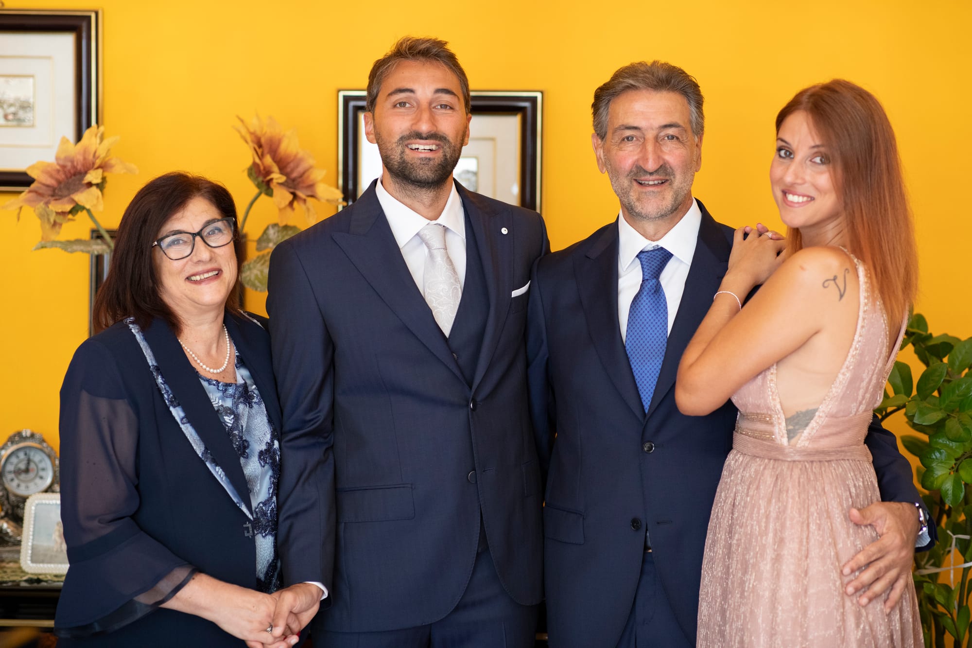 "Il Matrimonio a Villa Grandinetti: Un'Esplosione di Emozioni e Colori"