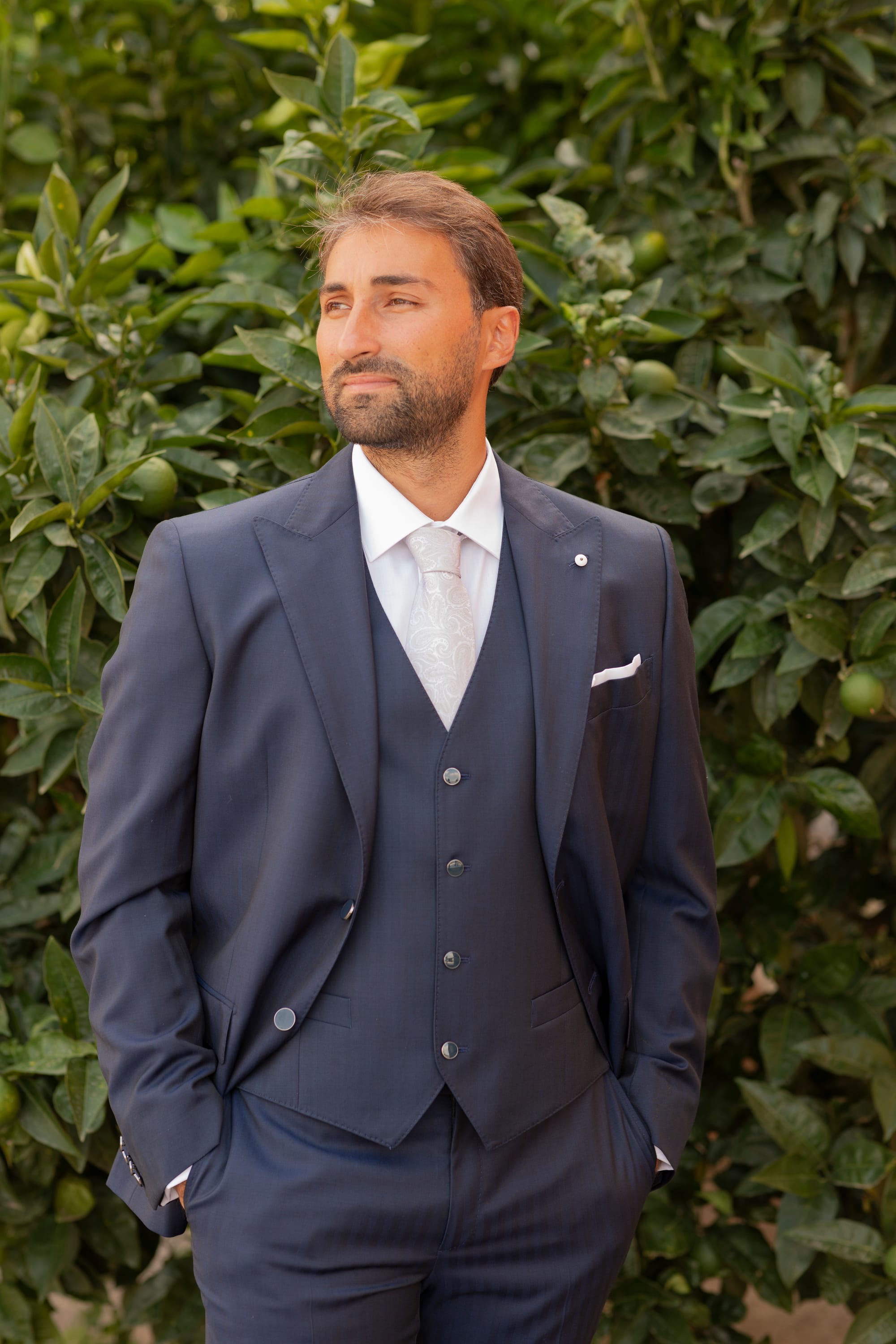 "Il Matrimonio a Villa Grandinetti: Un'Esplosione di Emozioni e Colori"