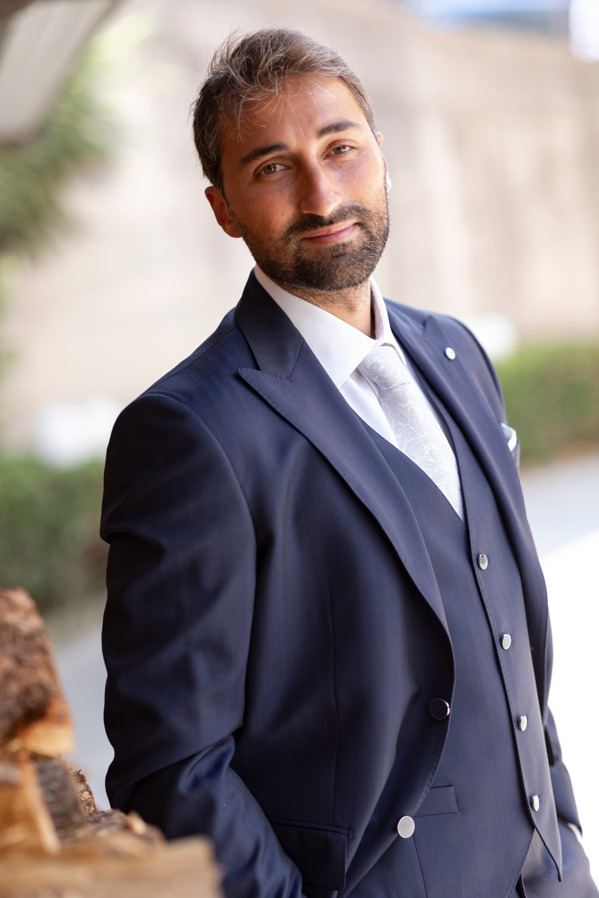 "Il Matrimonio a Villa Grandinetti: Un'Esplosione di Emozioni e Colori"