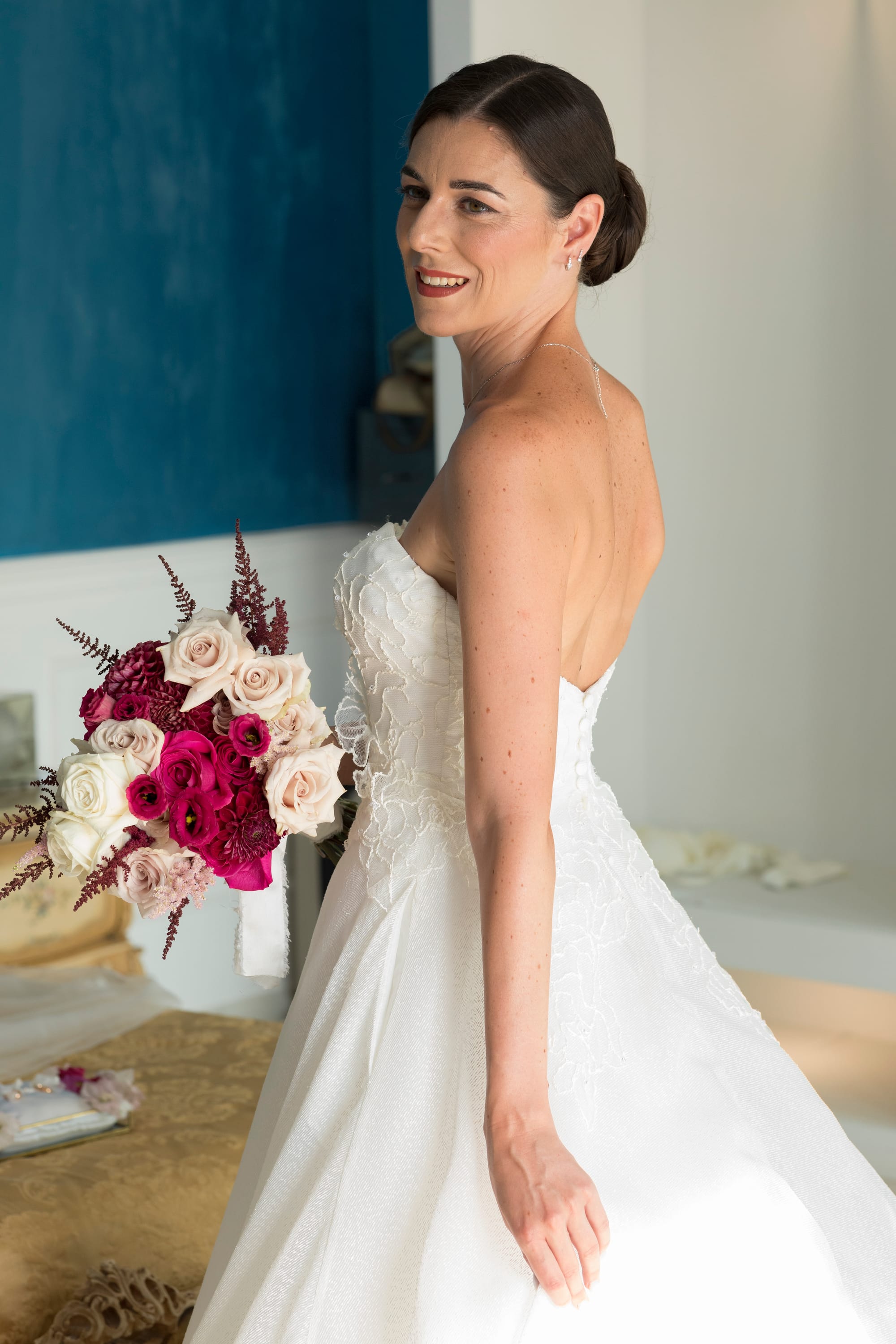 "Il Matrimonio a Villa Grandinetti: Un'Esplosione di Emozioni e Colori"