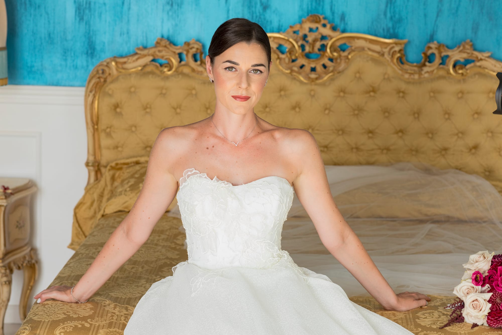 "Il Matrimonio a Villa Grandinetti: Un'Esplosione di Emozioni e Colori"