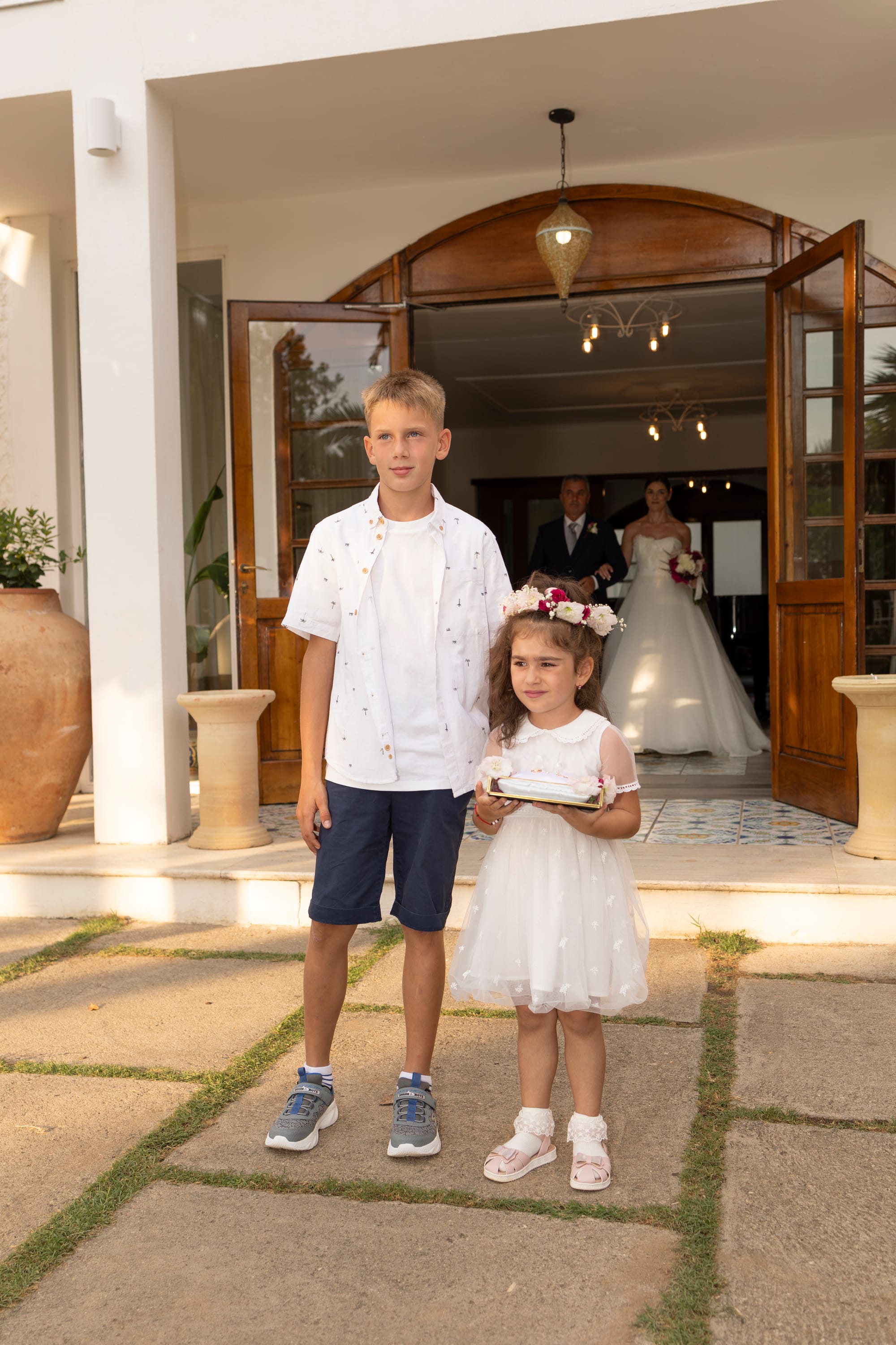 "Il Matrimonio a Villa Grandinetti: Un'Esplosione di Emozioni e Colori"