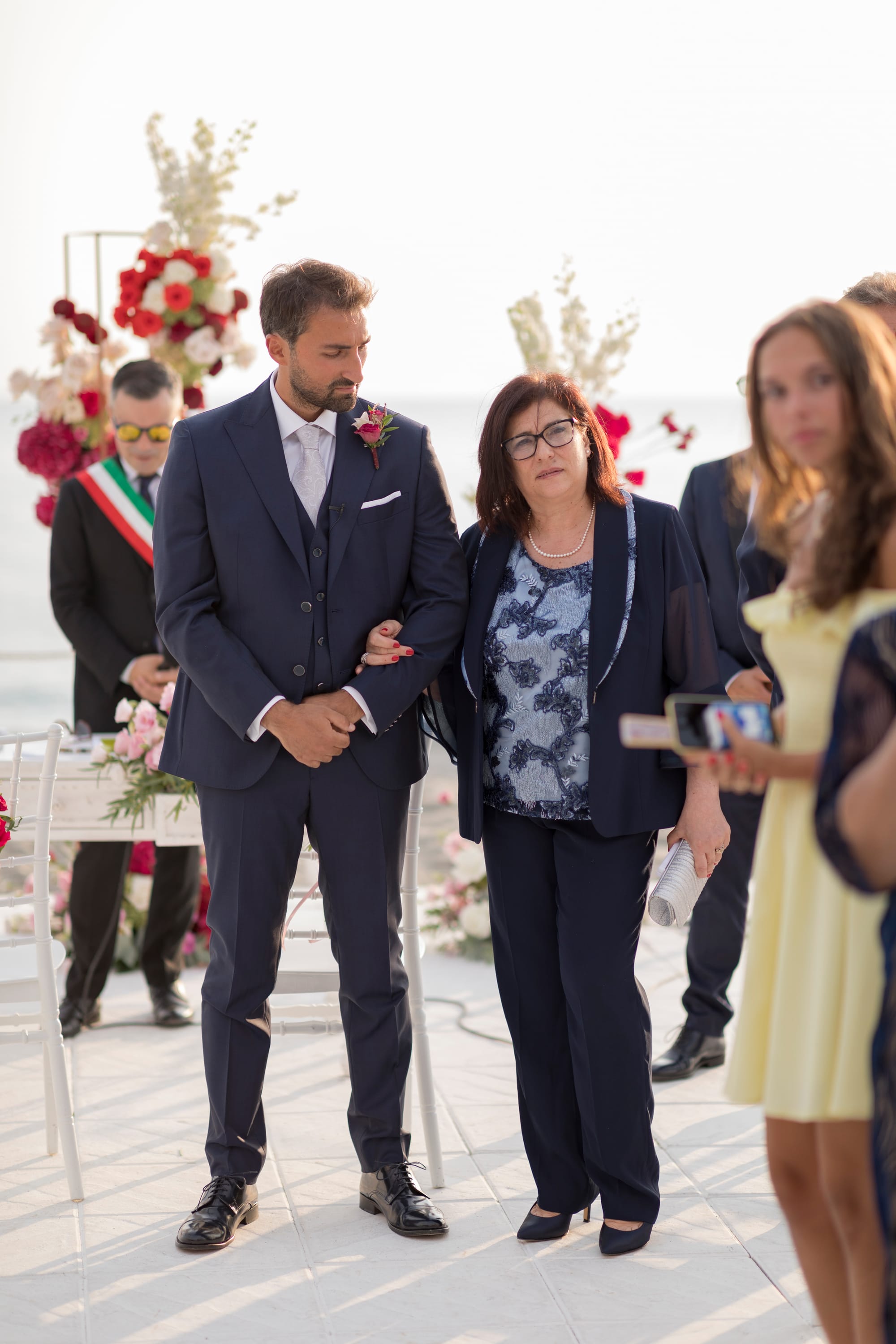 "Il Matrimonio a Villa Grandinetti: Un'Esplosione di Emozioni e Colori"