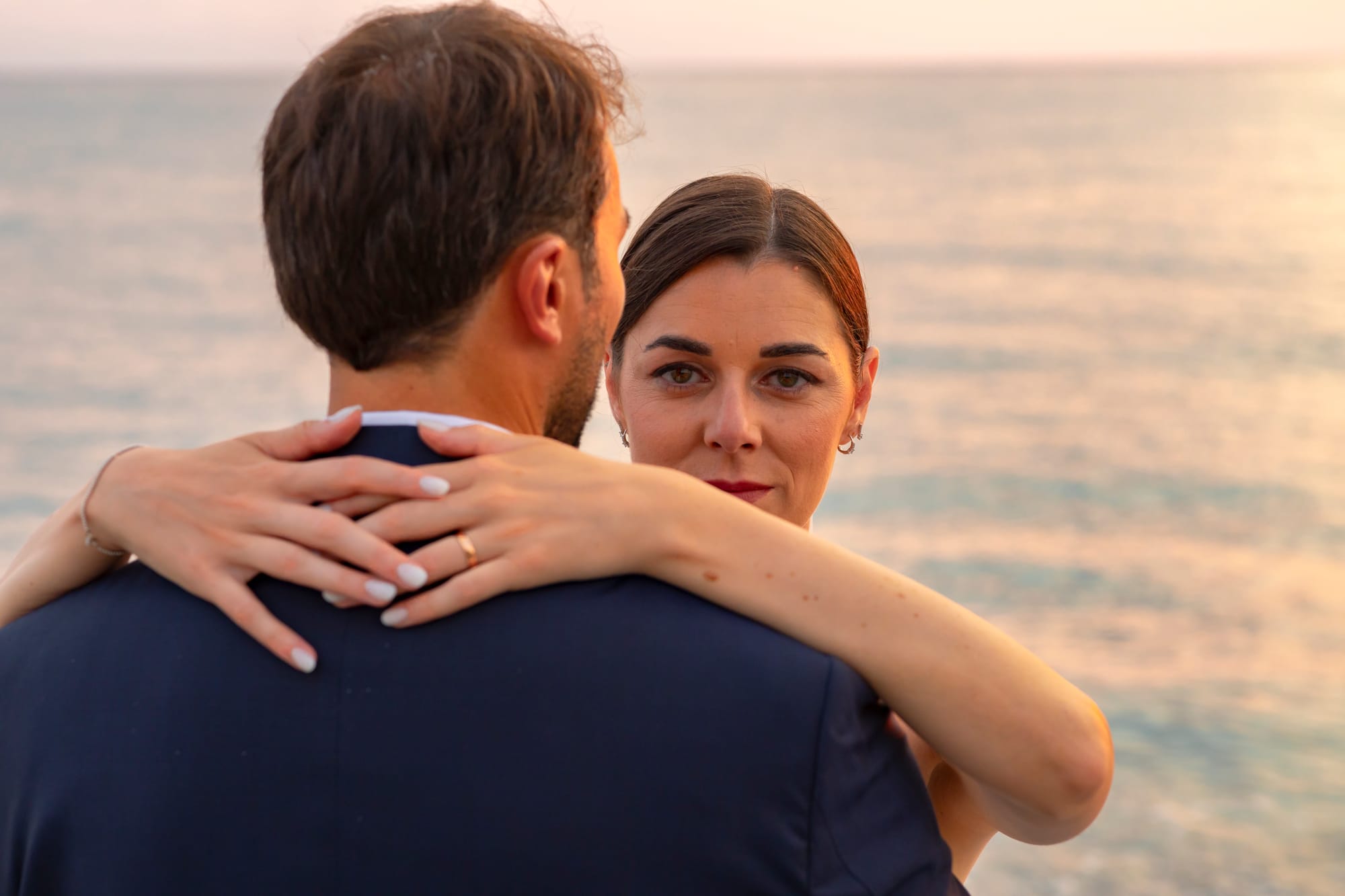 "Il Matrimonio a Villa Grandinetti: Un'Esplosione di Emozioni e Colori"