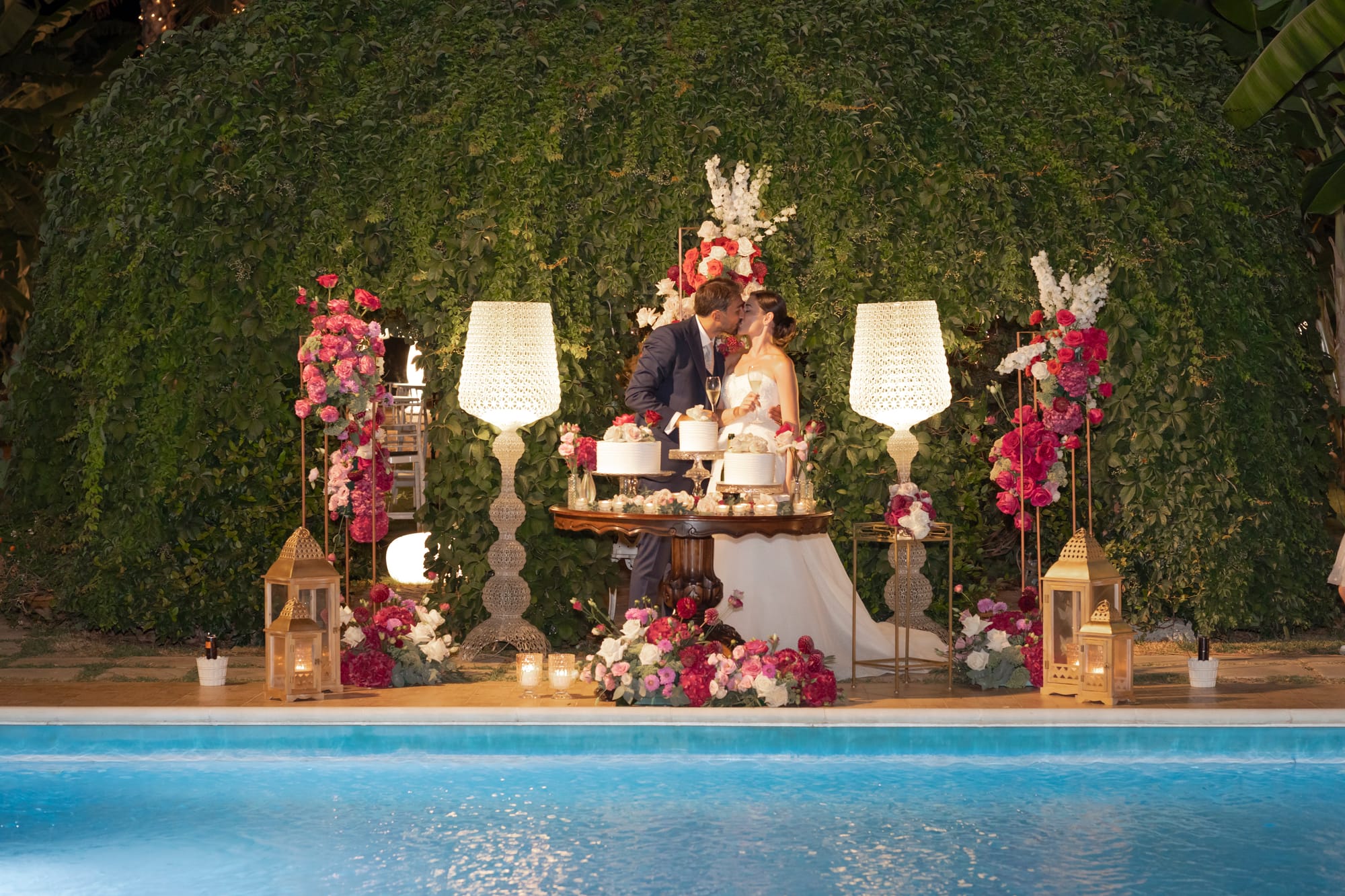 "Il Matrimonio a Villa Grandinetti: Un'Esplosione di Emozioni e Colori"