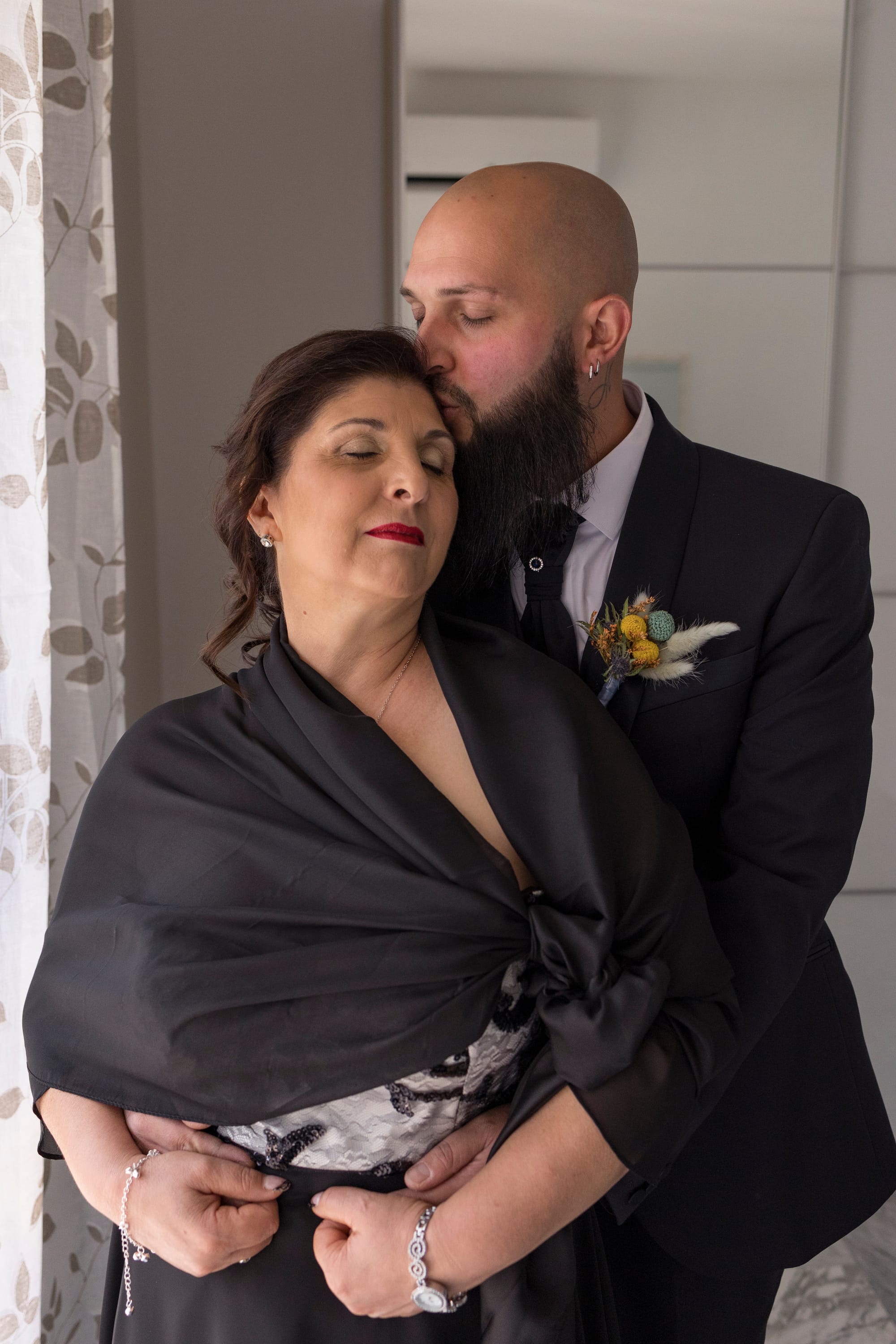 L’estate addosso: il "Sì" dorato di Roberta e Michele