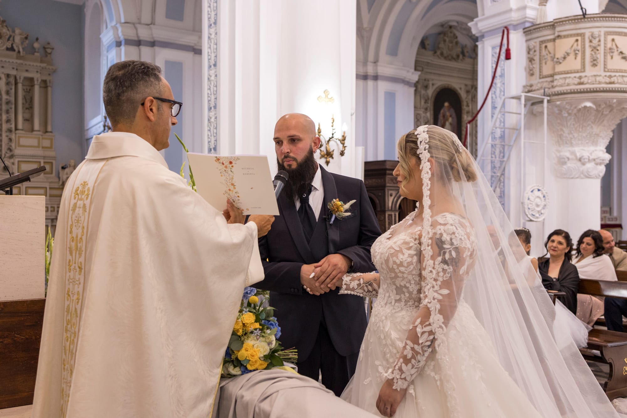 L’estate addosso: il "Sì" dorato di Roberta e Michele