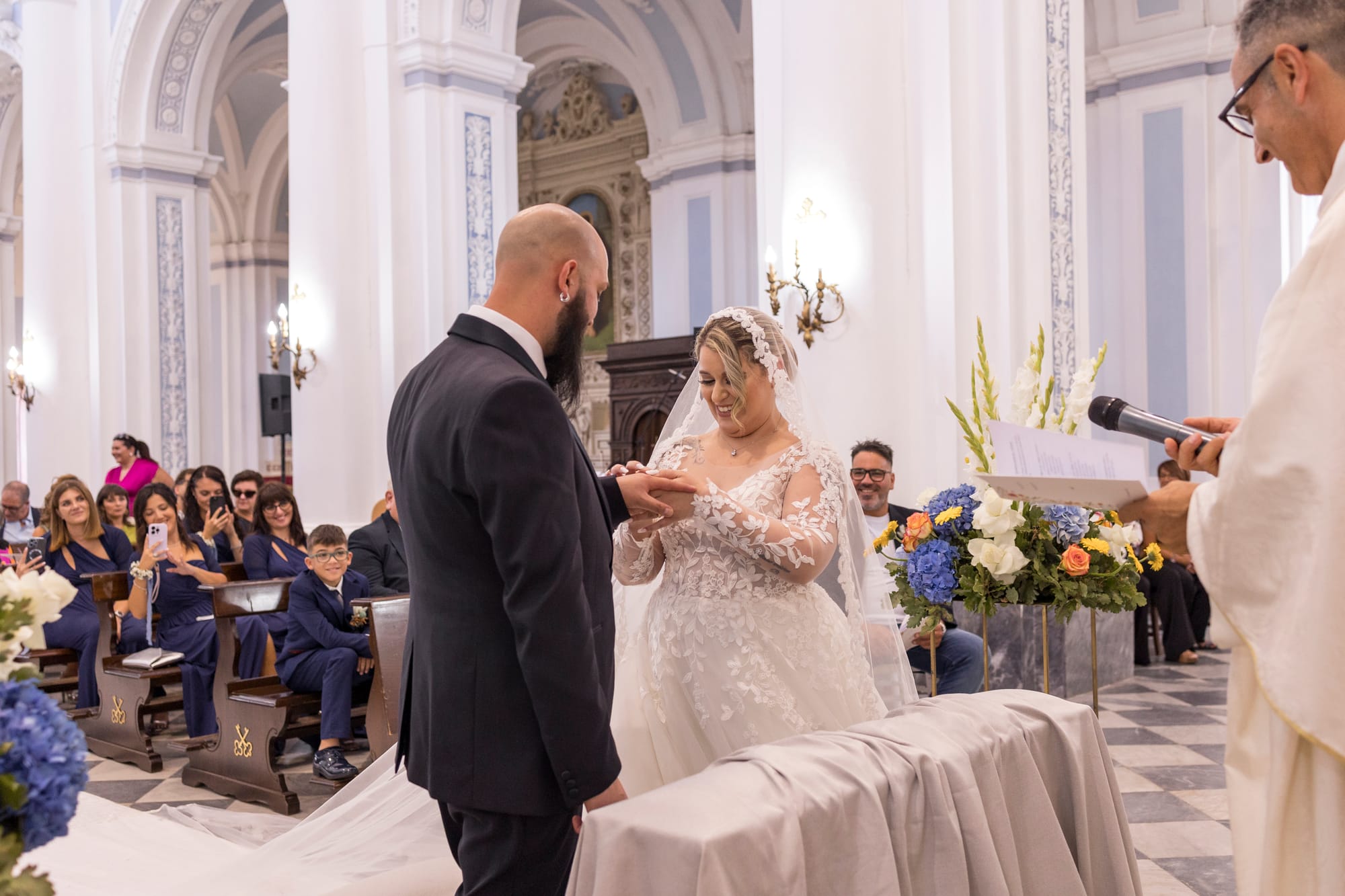 L’estate addosso: il "Sì" dorato di Roberta e Michele