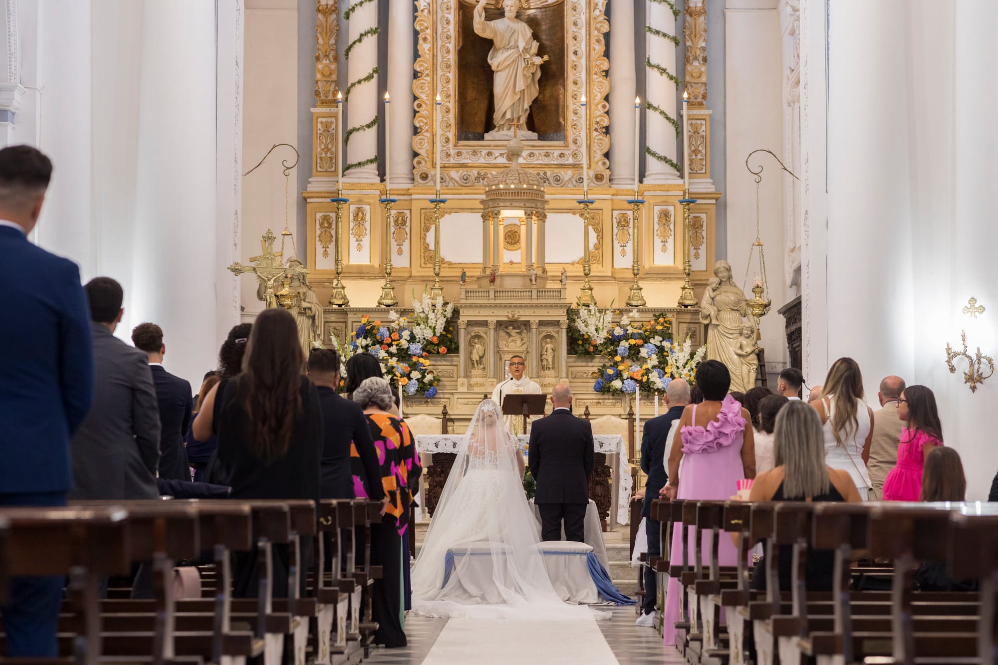 L’estate addosso: il "Sì" dorato di Roberta e Michele