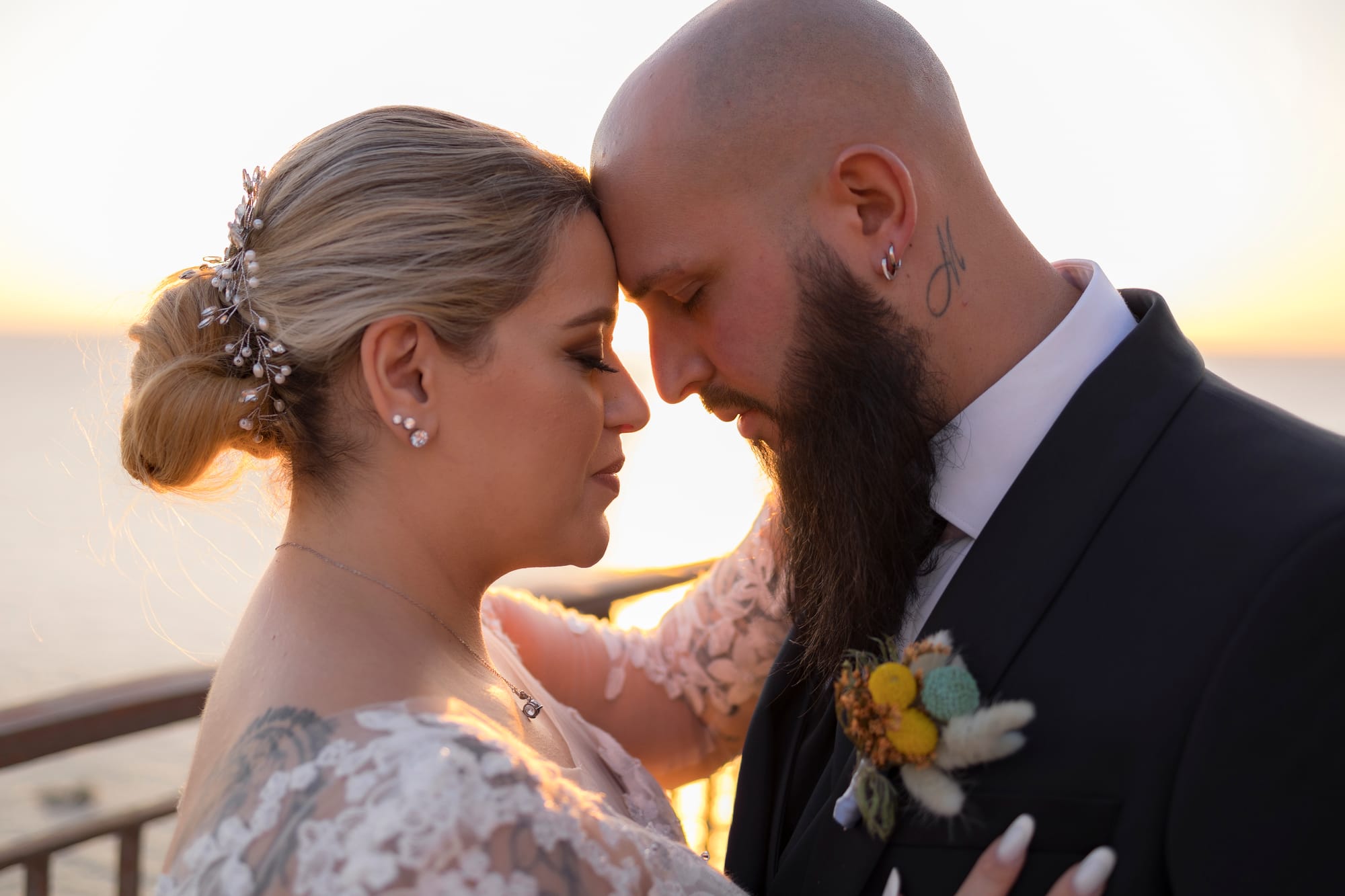 L’estate addosso: il "Sì" dorato di Roberta e Michele