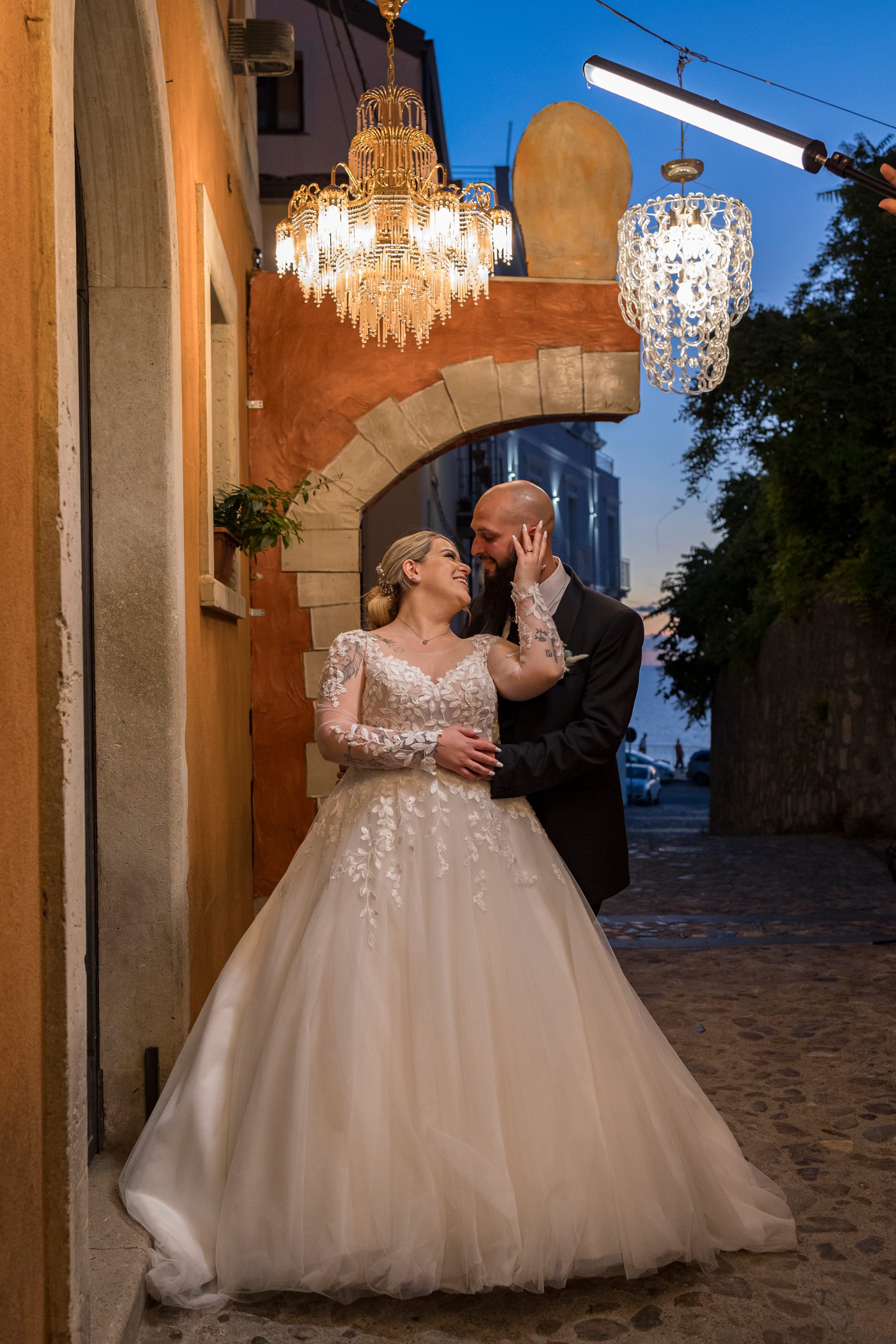 L’estate addosso: il "Sì" dorato di Roberta e Michele