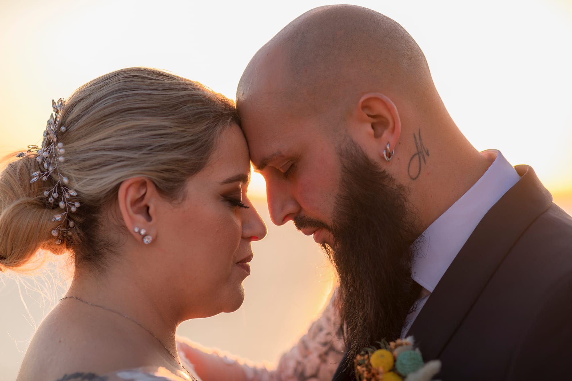 L’estate addosso: il "Sì" dorato di Roberta e Michele