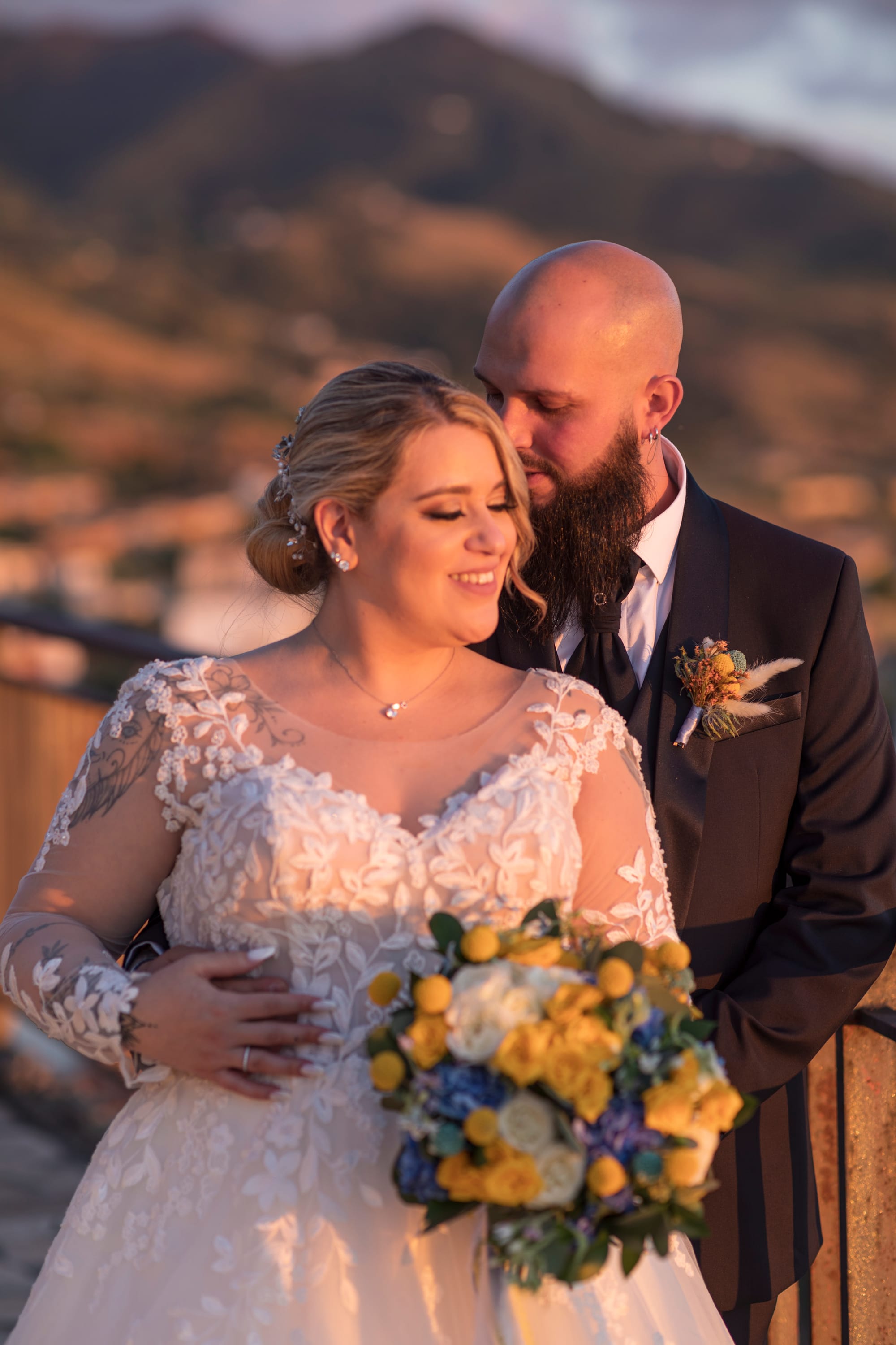 L’estate addosso: il "Sì" dorato di Roberta e Michele