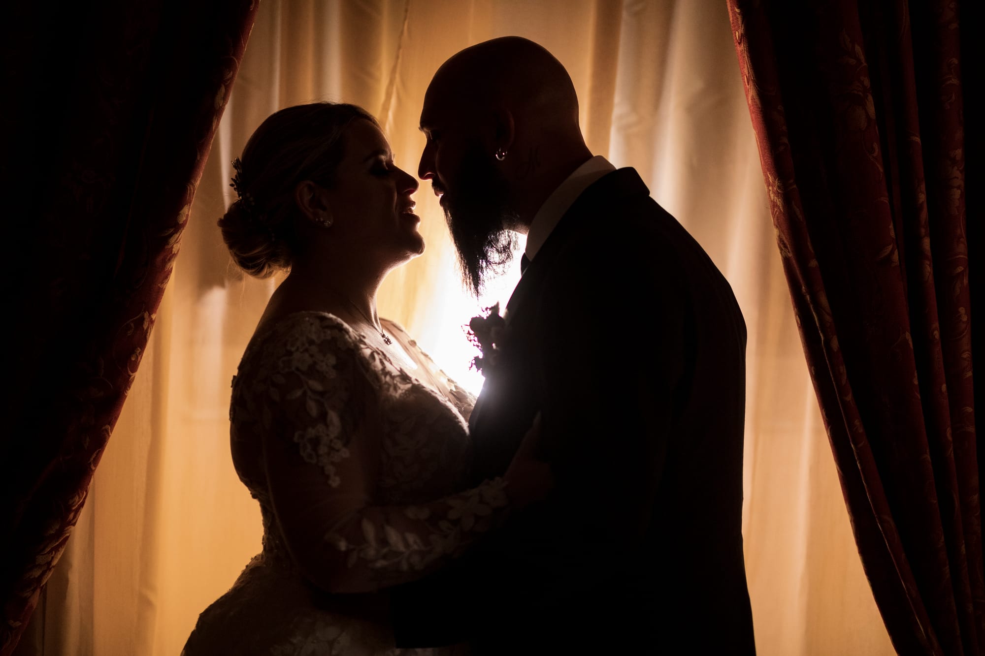 L’estate addosso: il "Sì" dorato di Roberta e Michele