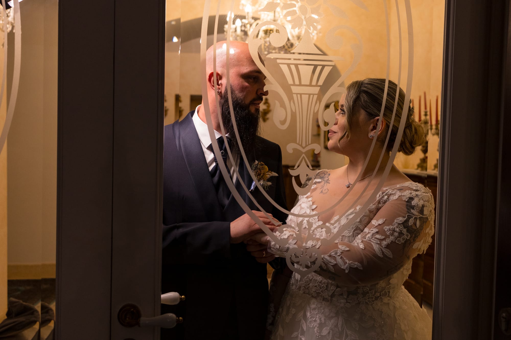 L’estate addosso: il "Sì" dorato di Roberta e Michele