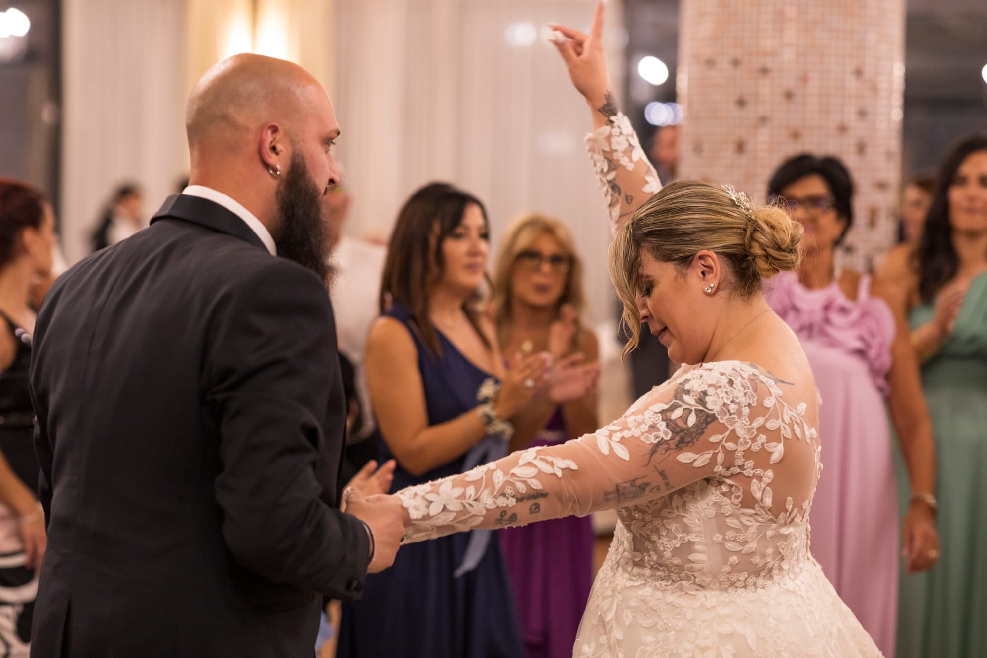 L’estate addosso: il "Sì" dorato di Roberta e Michele