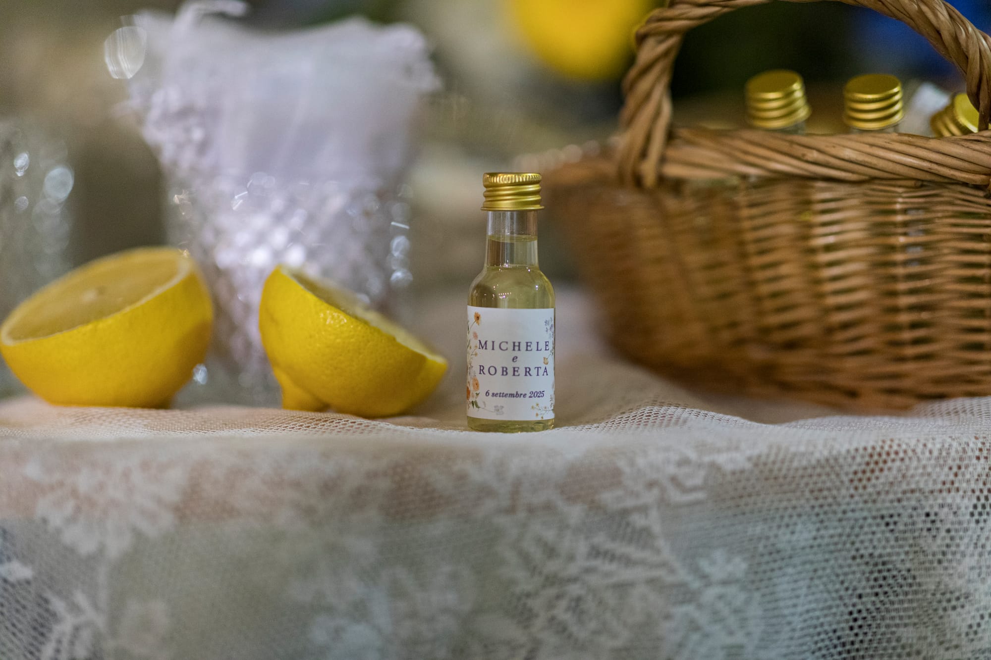 L’estate addosso: il "Sì" dorato di Roberta e Michele