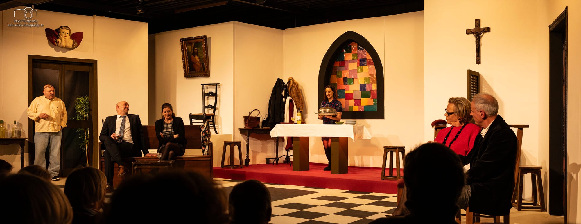 Toneelstuk Schoonzusjes