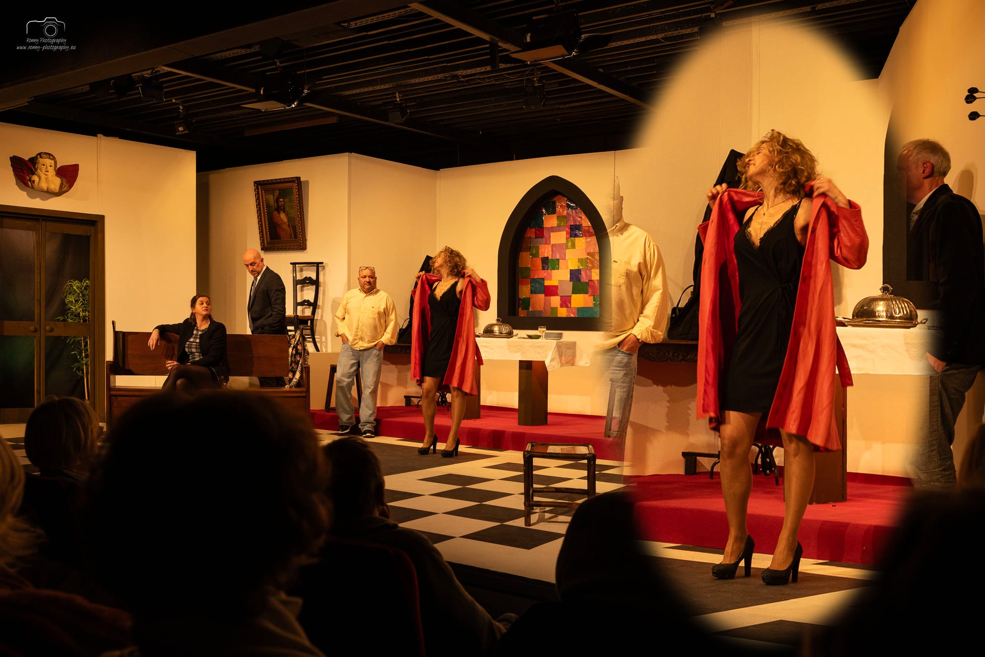 Toneelstuk Schoonzusjes