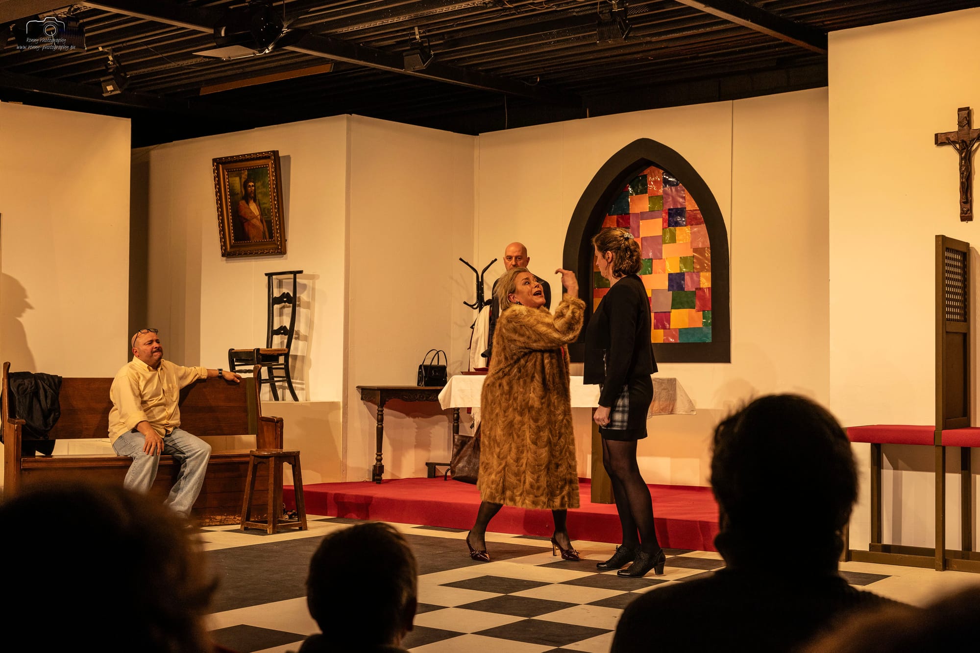 Toneelstuk Schoonzusjes