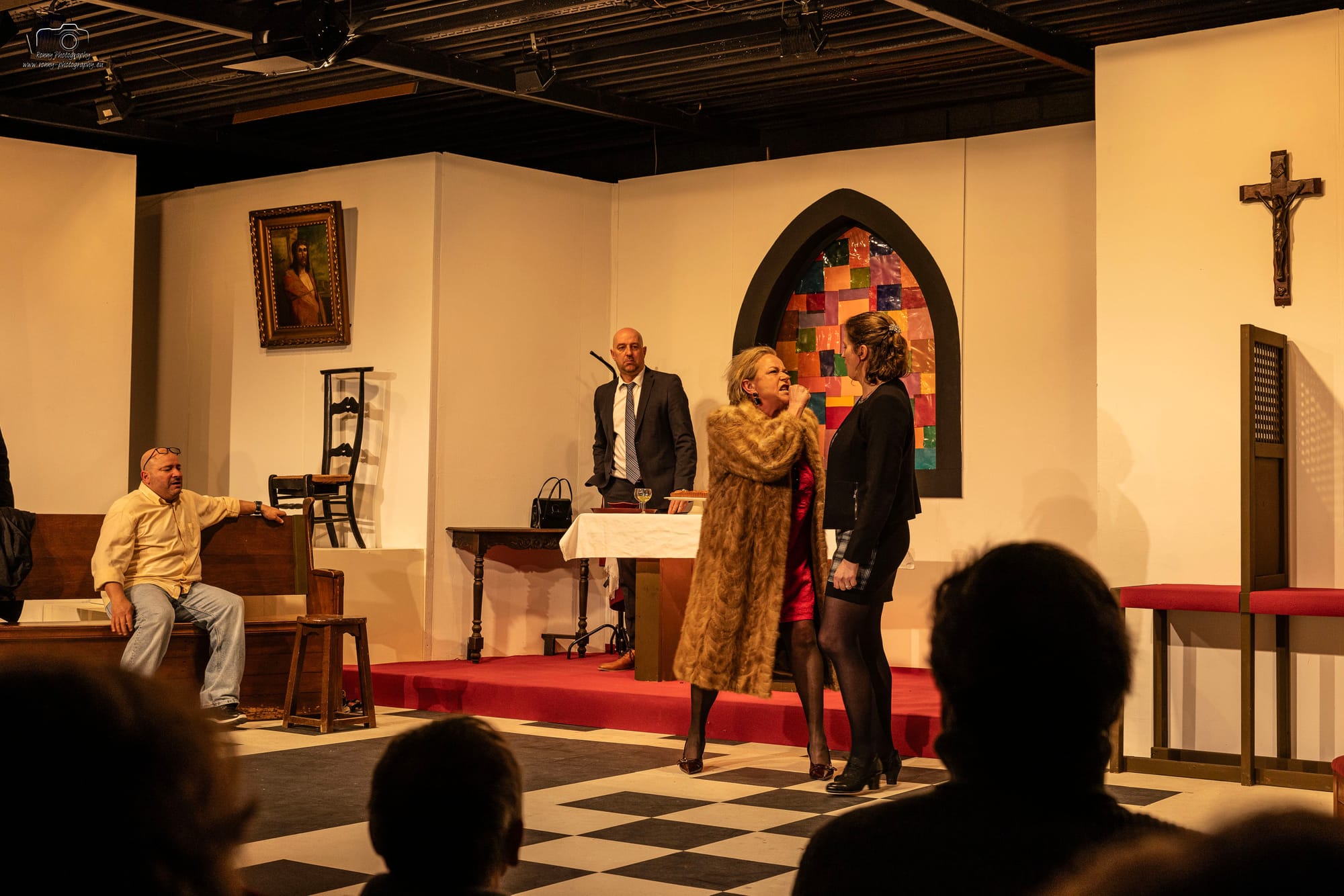 Toneelstuk Schoonzusjes