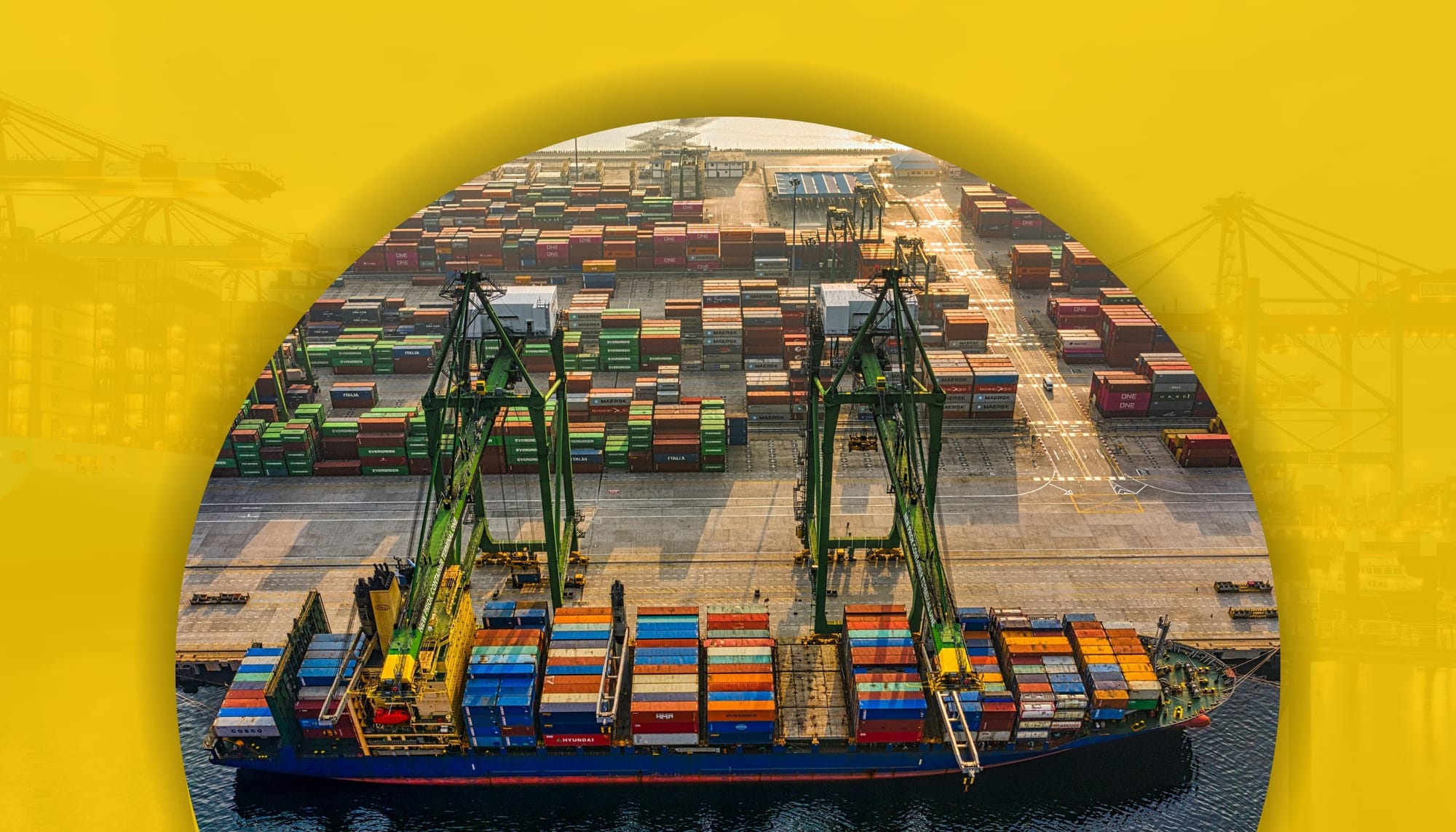 Por que sua carga fica parada no porto? Principais causas e como evitar