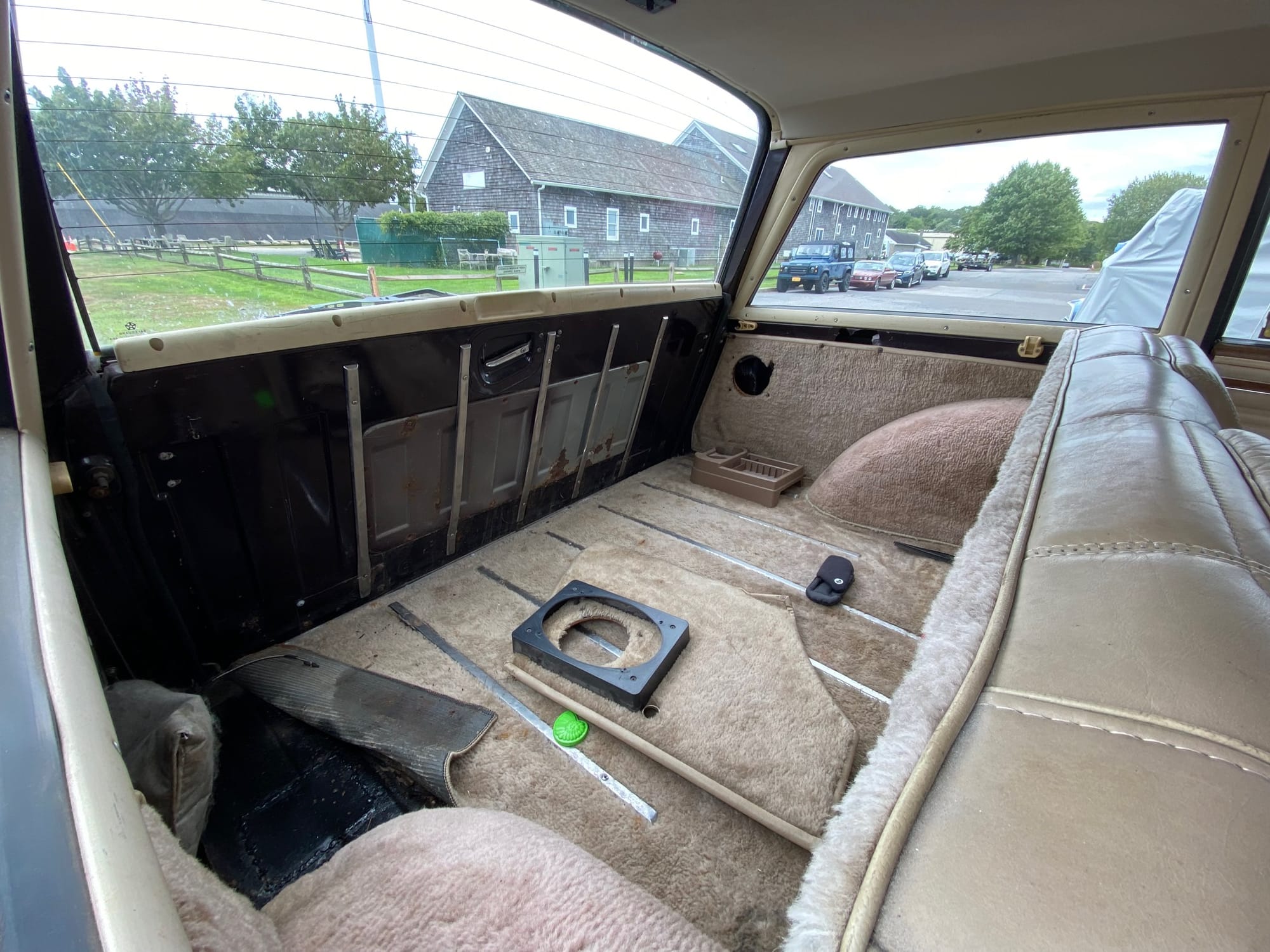 1990 Jeep Grand Wagoneer