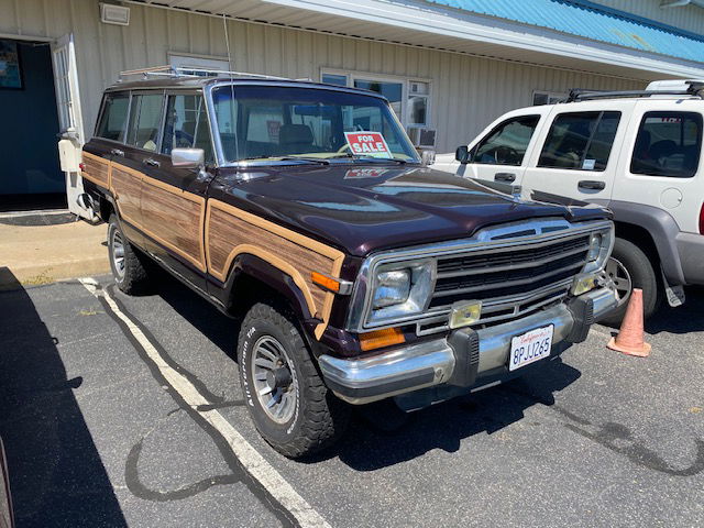 1990 Jeep Grand Wagoneer